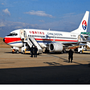 青岛胶东机场货运航空快运业稳步发展的原因是什么？